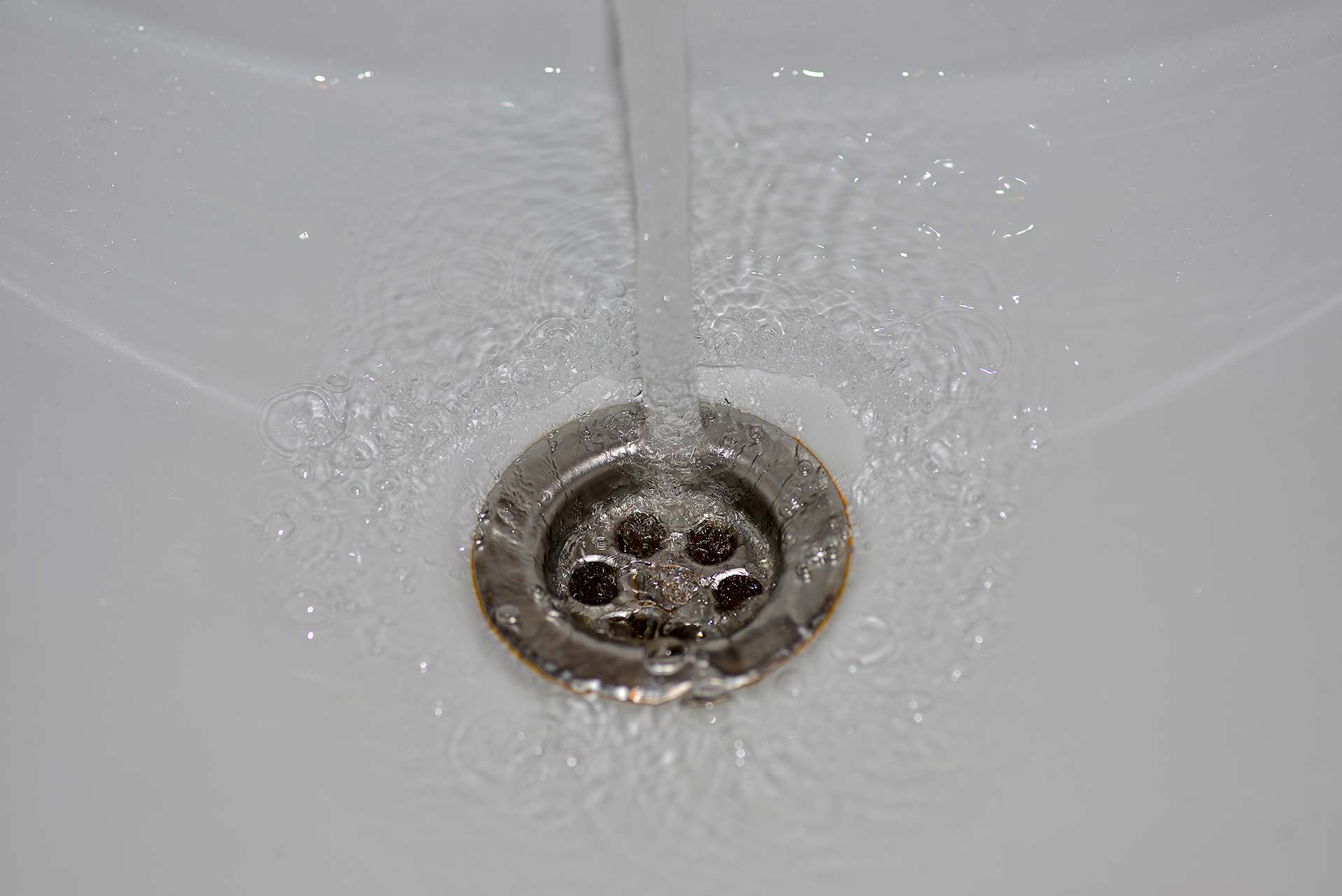 A2B Drains provides services to unblock blocked sinks and drains for properties in Silvertown.